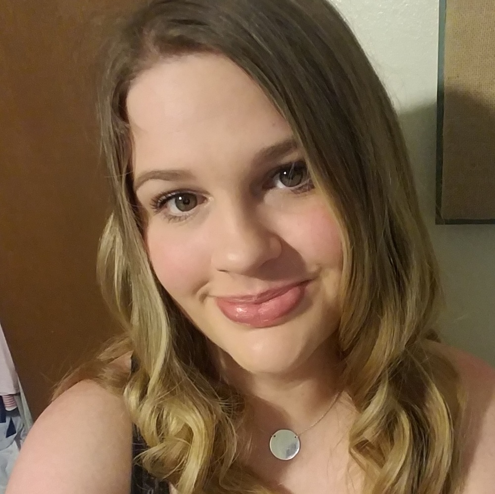 Meet your Posher, Katie